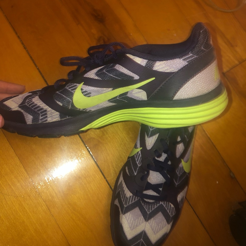 Nike sneakers BRAND NEW
